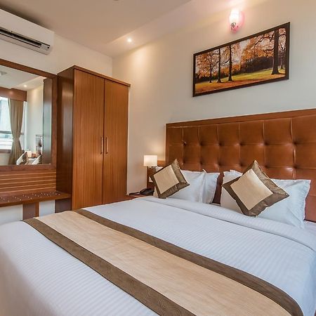 Oyo 9328 Empire Suite Navi Mumbai Exterior foto